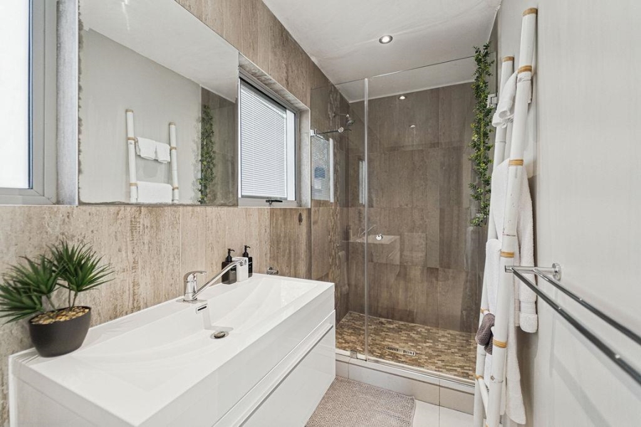 3 Bedroom Property for Sale in Sunset Beach Western Cape